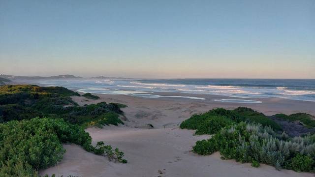 Cape-st-francis-beach-on-a-calm-winters-afternoon