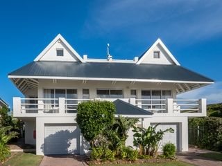 self catering accommodation in cape st francis south africa seagulls song and wave worrier 23